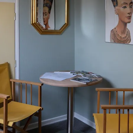 Cafe Sallys Privatunterkunft